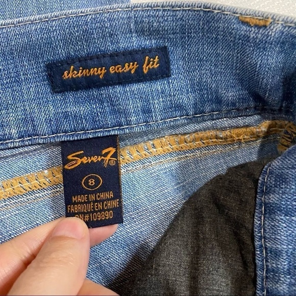 Seven7 Skinny Easy Fit Light Wash Jeans - Picture 6 of 8